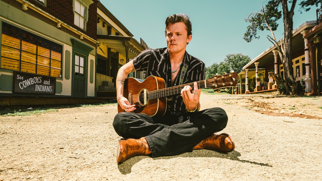 Voluptate velit esse cillum dolore